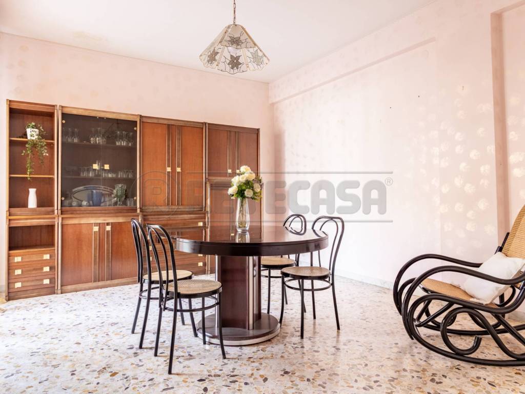 Appartamento a Bisceglie in Via Vives, 3 - Foto 2