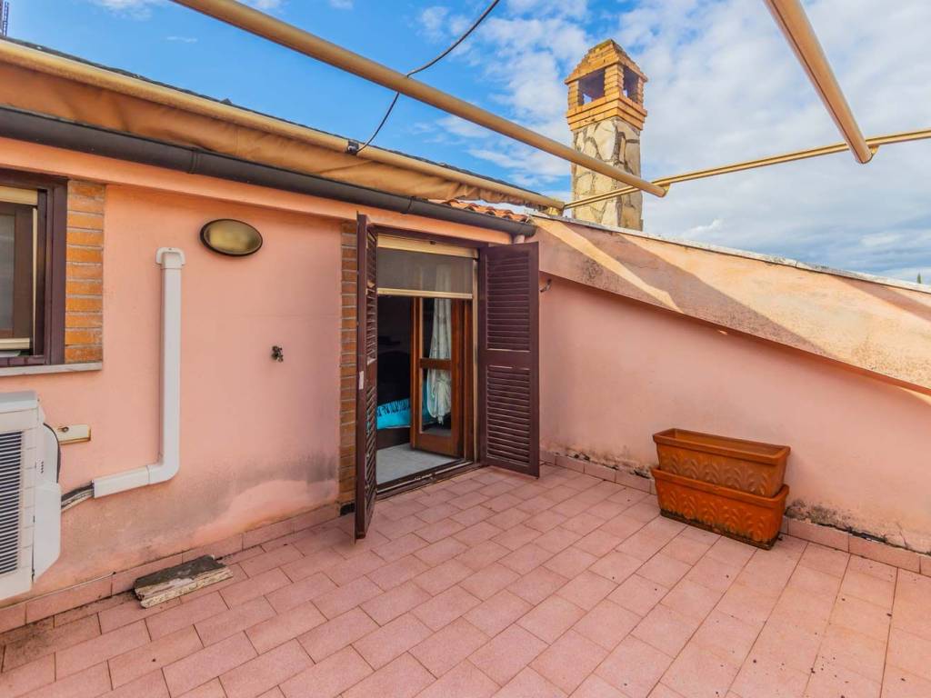 Villa a Guidonia montecelio in Via Agosta - Foto 3