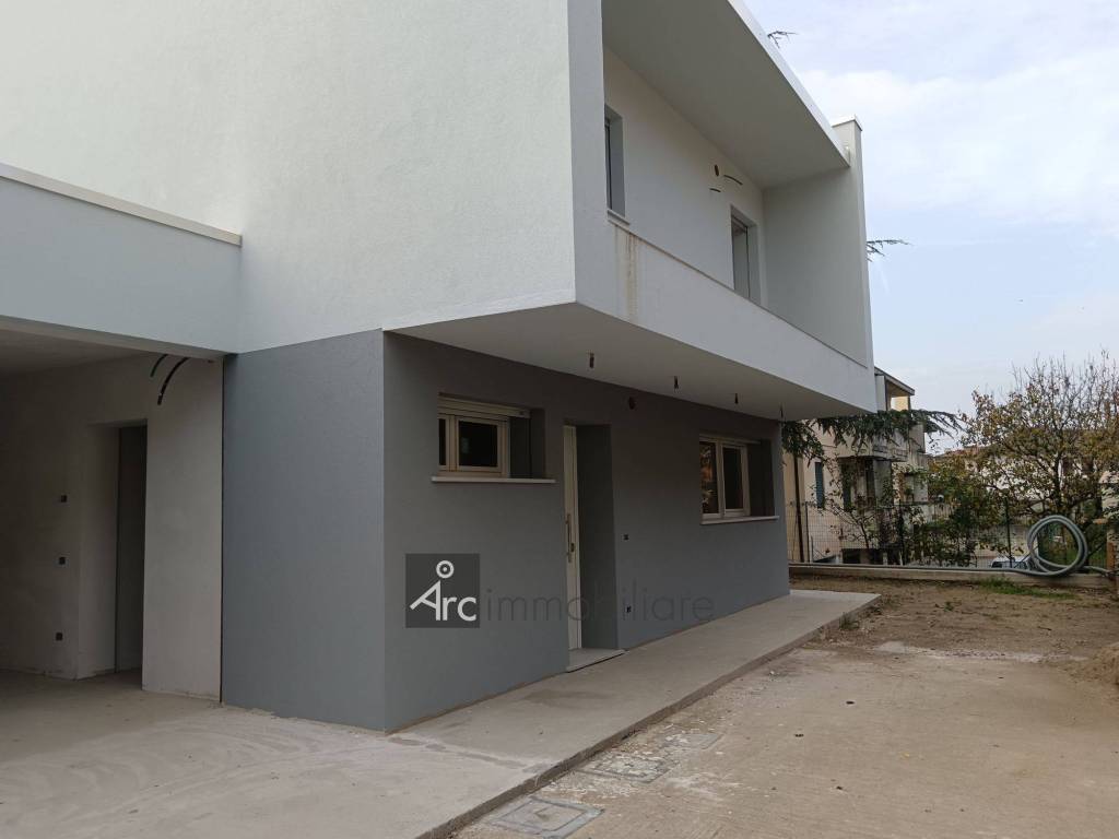 Villa a Camisano vicentino in Via Roma C., 58 - Foto 3