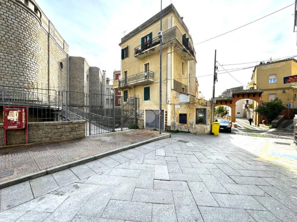 Appartamento a Nuoro in Via Delle Grazie, 5 - Foto 2
