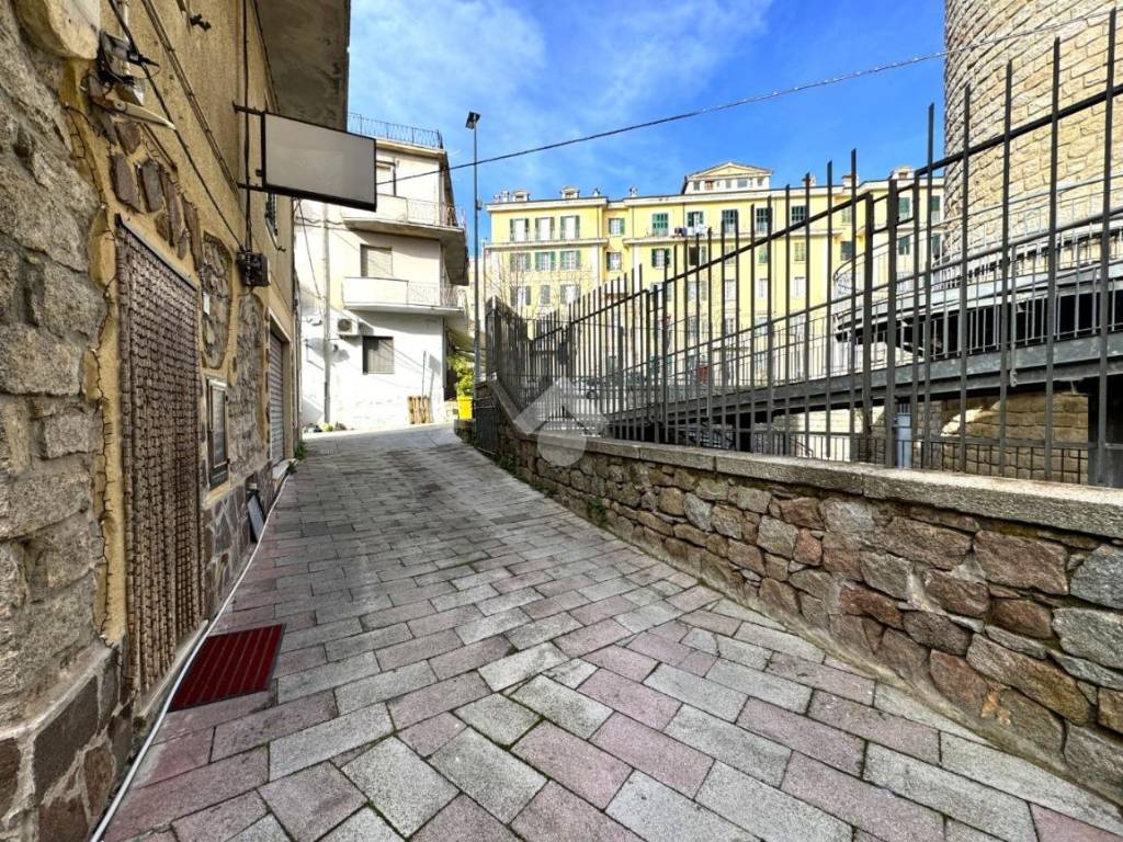Appartamento a Nuoro in Via Delle Grazie, 5 - Foto 3