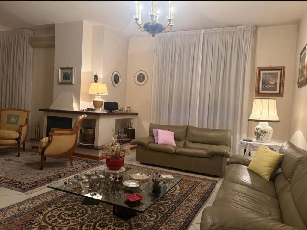 Appartamento a Caserta in Via Luigi Laviano - Foto 2