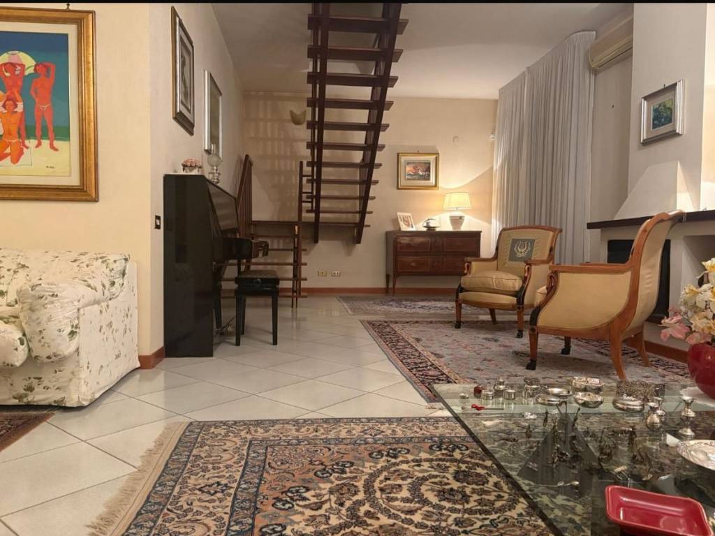 Appartamento a Caserta in Via Luigi Laviano - Foto 4