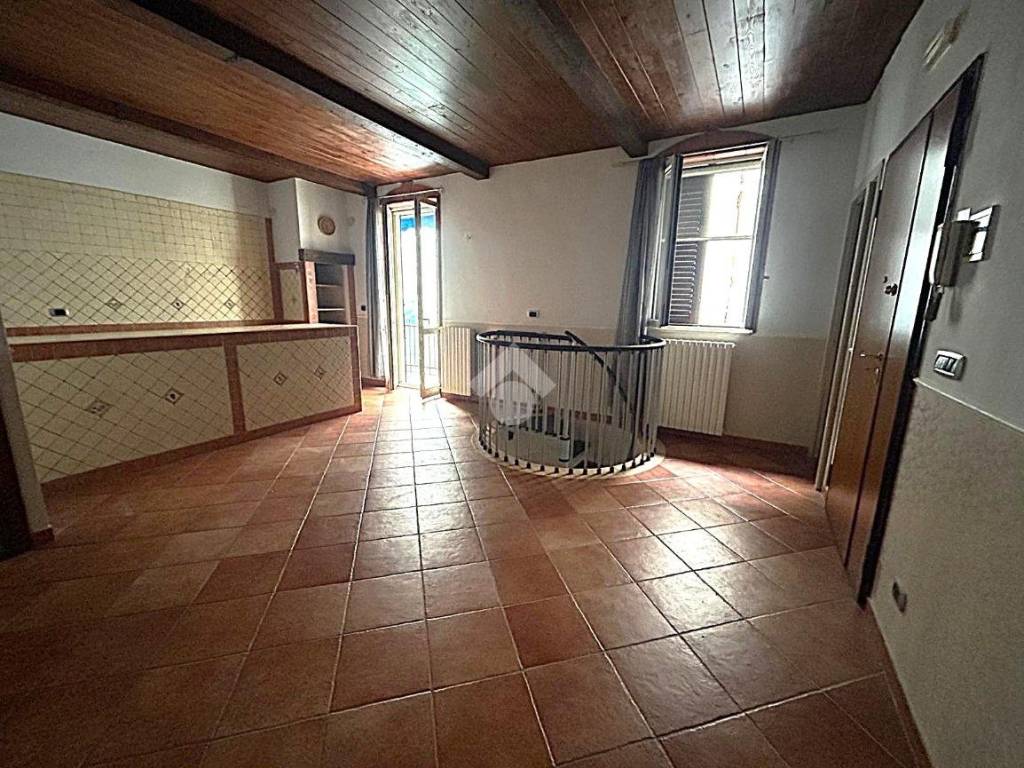 Palazzo / stabile a Barletta in ZONA BARBERINI - Foto 2