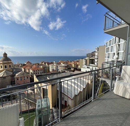 Appartamento a Finale ligure in Via Generale Enrico Caviglia 63 - Foto 2