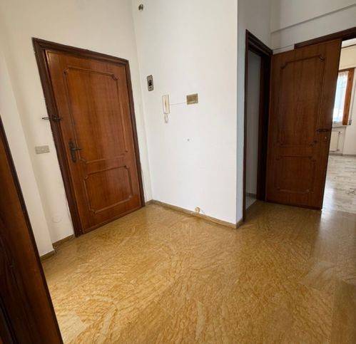 Appartamento a Finale ligure in Via Camillo Sbarbaro - Foto 4