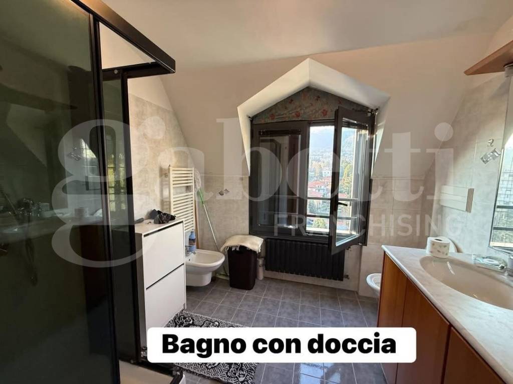 Appartamento a Erba in Via Leopardi, 12 - Foto 3