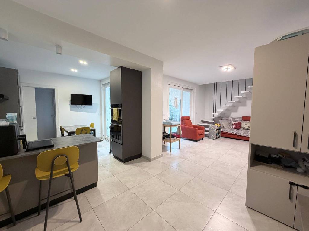 Villa a Asti in Via Pompilio Grandi - Foto 4