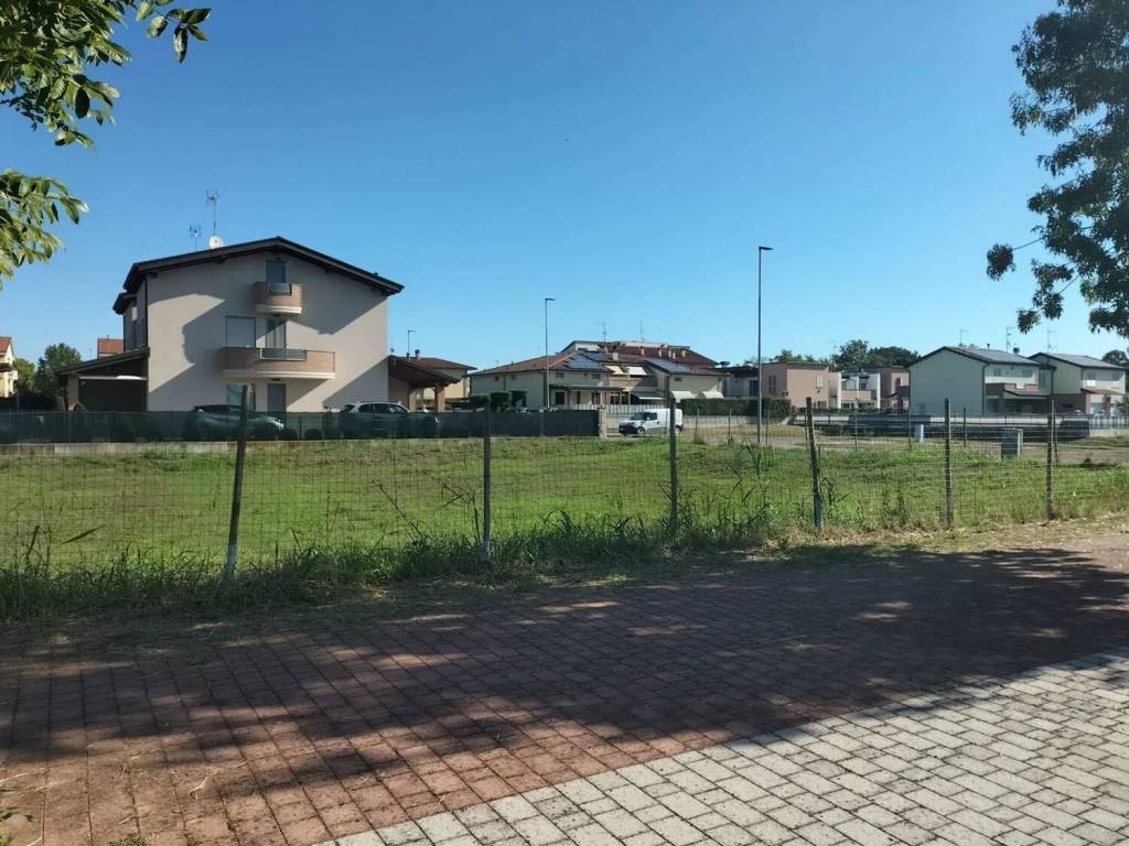 Terreno a Soragna in Via Saragat - Foto 3