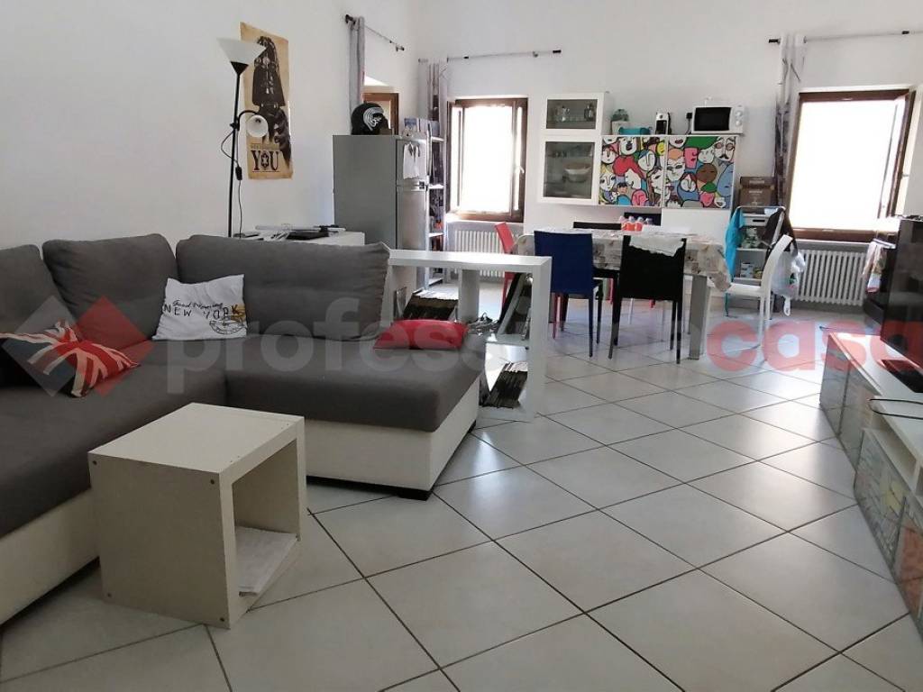 Appartamento a Cumiana in Via Domenico Berti - Foto 4