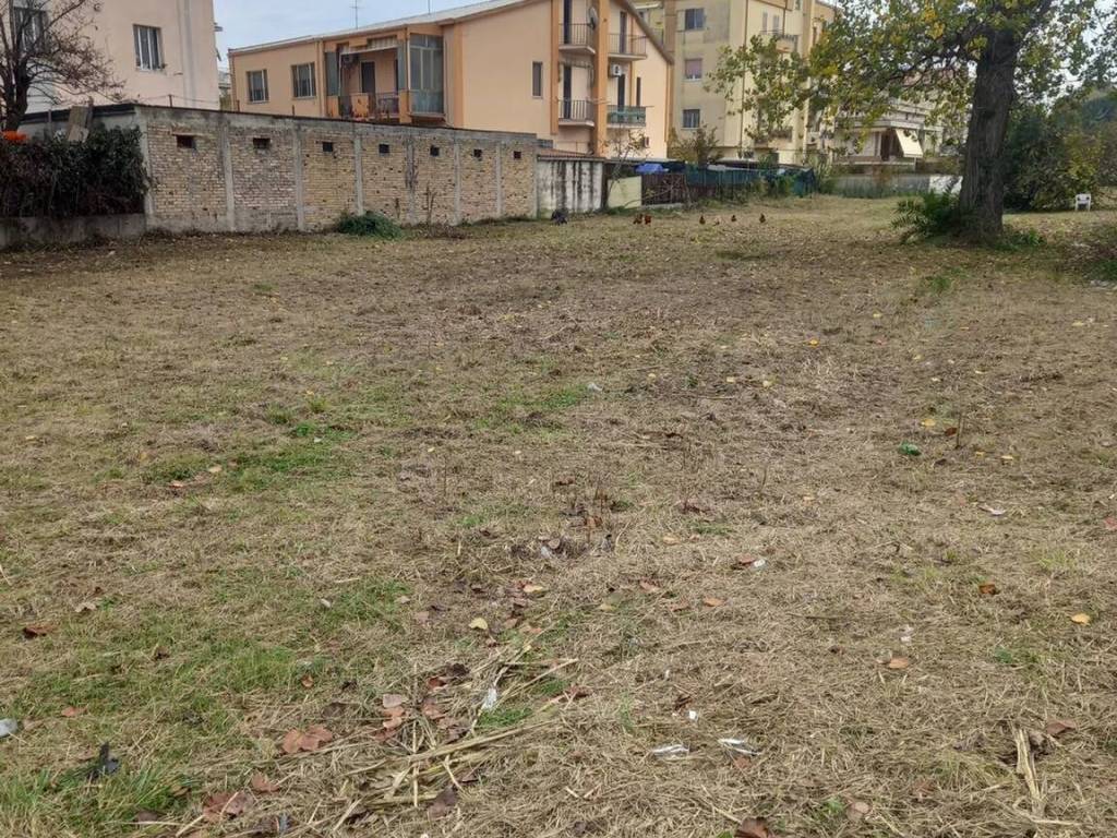 Terreno a Pescara in Via San Luigi Orione, 9 - Foto 2