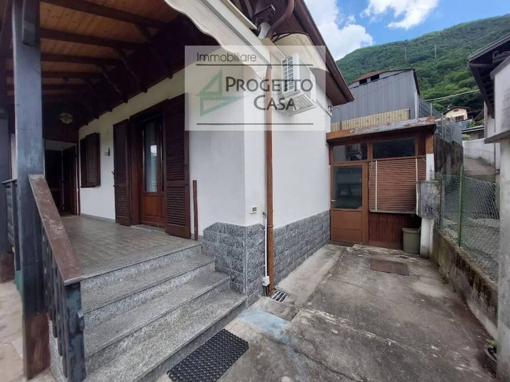Villa a Omegna in Via Borca, 18 - Foto 3