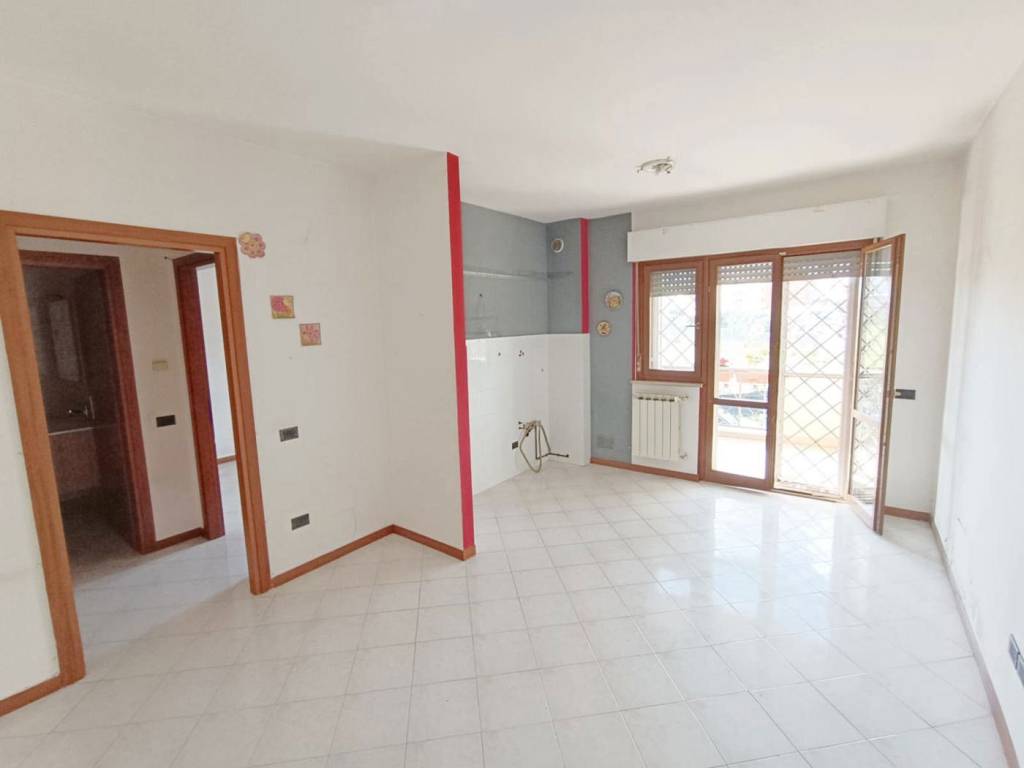 Appartamento a Aprilia in VIA SALIERI, 102 - Foto 4