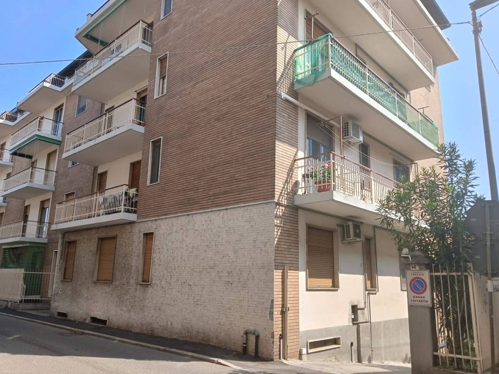 Appartamento a Trecate in Via Girondella, 16 - Foto 2