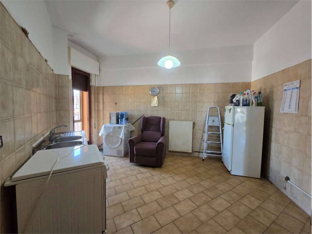 Appartamento a Catanzaro in Via SIRLETO, 35 - Foto 5