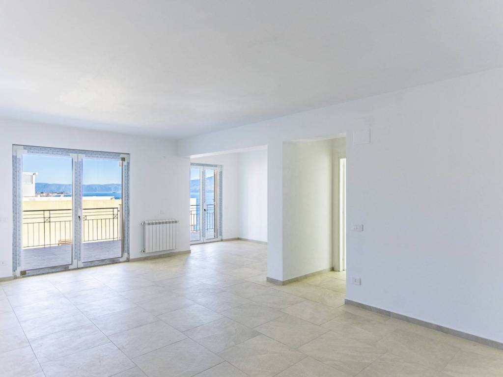 Appartamento a Messina in Via Consolare Pompea, 1213 - Foto 2