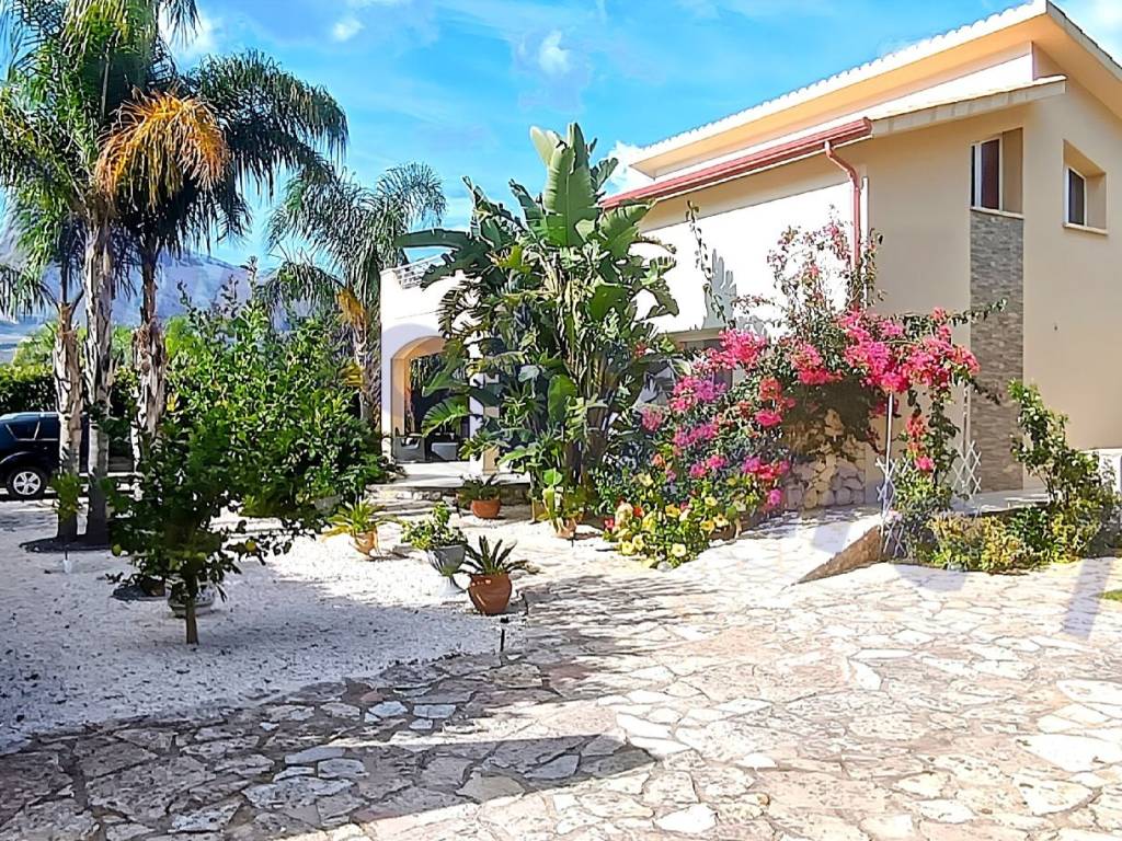 Villa a Castellammare del golfo in C.DA FRAGINESI, 17A/B - Foto 2