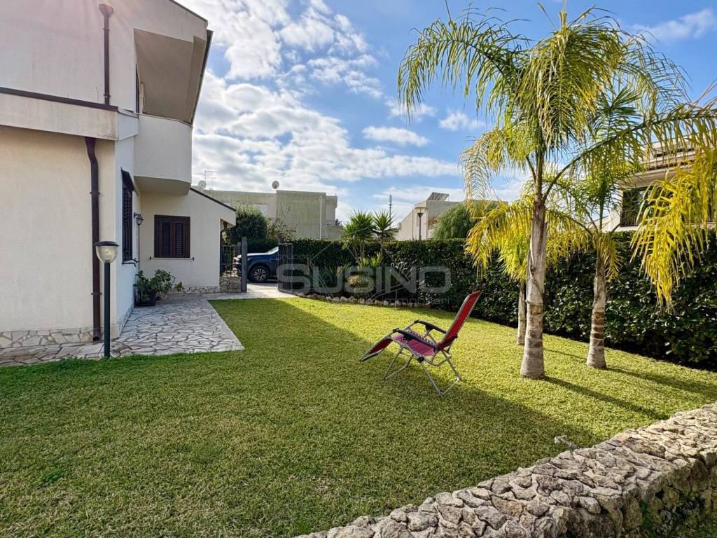 Villa a Siracusa in Via Dello Sparviero, 2 - Foto 2