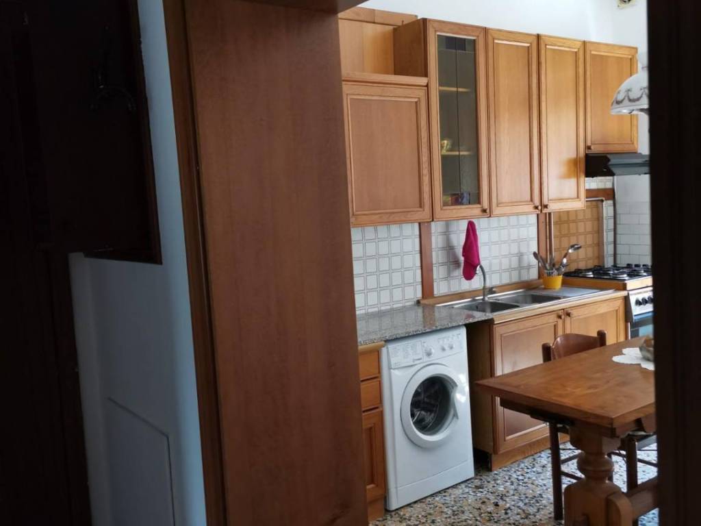 Appartamento a Poggibonsi in Via Giovanni Pascoli, - Foto 4