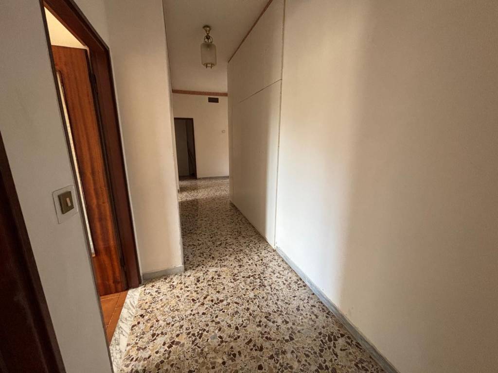 Appartamento a Lamezia terme in Via Enrico Toti - Foto 3