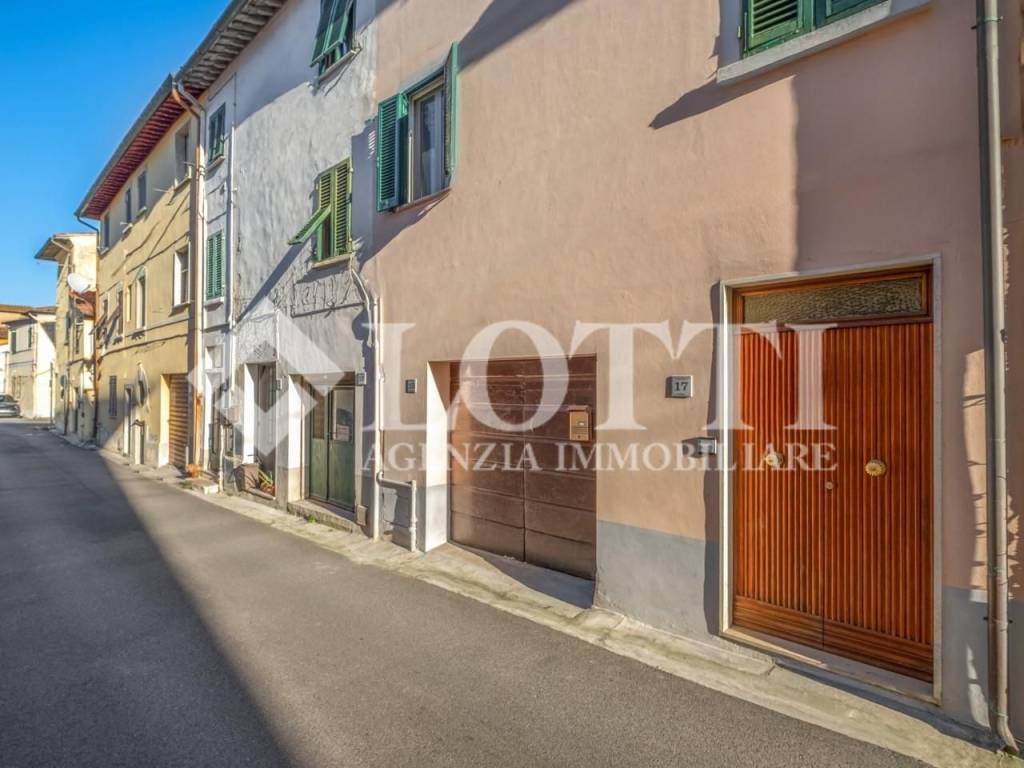 Casa indipendente a Calcinaia in Via Venezia, , 17 - Foto 2