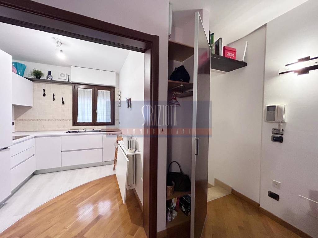 Appartamento a Modugno in Via Salvatore Barzilai, 9 - Foto 5