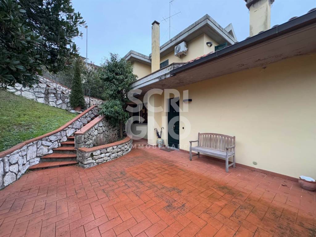 Villa a Serravalle pistoiese in Via Leonardo da Vinci - Foto 2