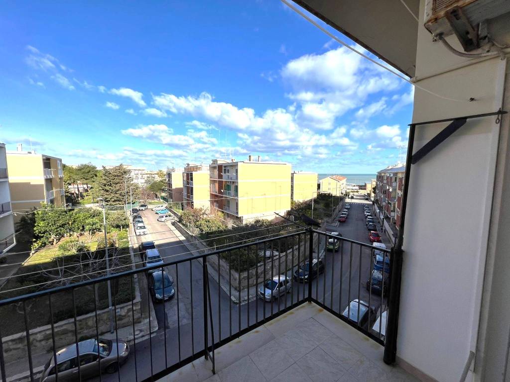 Appartamento a Molfetta in Via Giacomo Matteotti, 28 - Foto 3