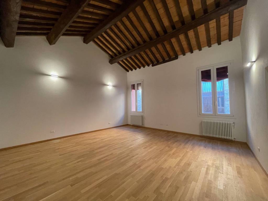 Appartamento a Ferrara in Via Contrari - Foto 2