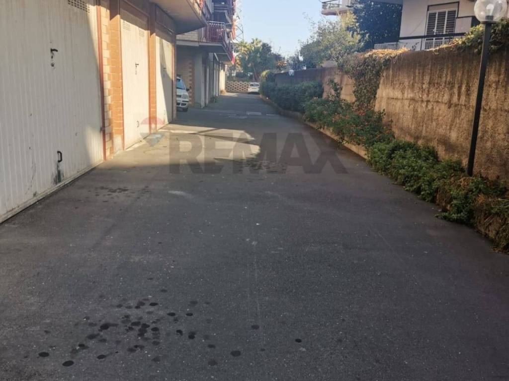 Box / garage a Gravina di catania in VIA GRAMSCI, 8 - Foto 2