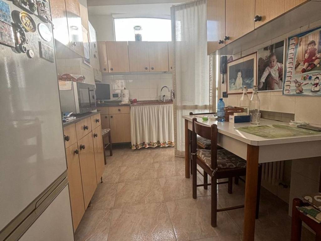 Appartamento a Carugo in Via Vincenzo Monti, 12 - Foto 4