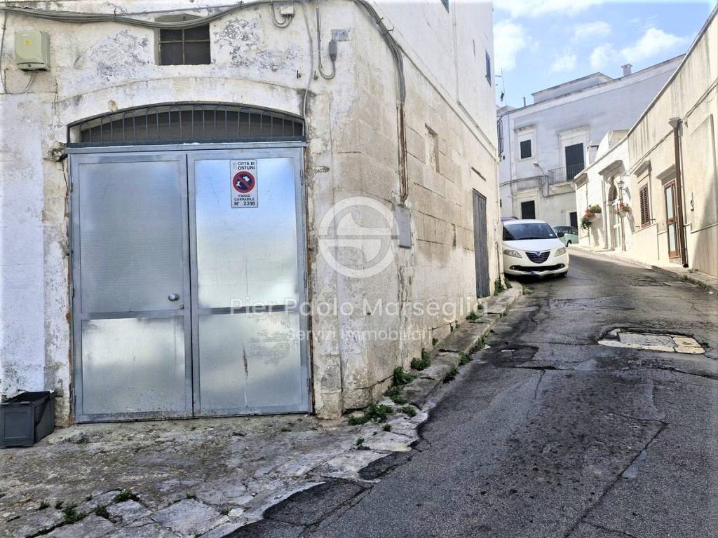 Box / garage a Ostuni in Via Cesare Battisti - Foto 4