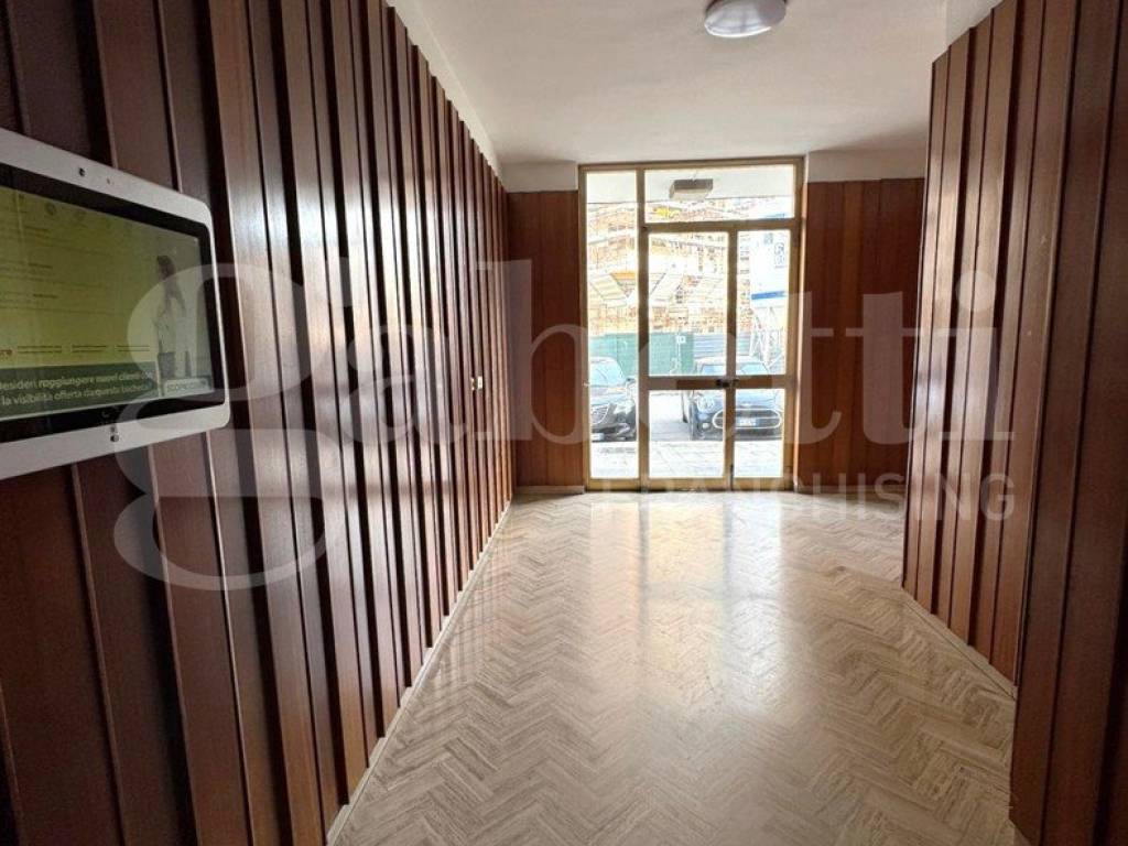 Appartamento a Bari in Via Raffaele Gorjux - Foto 2