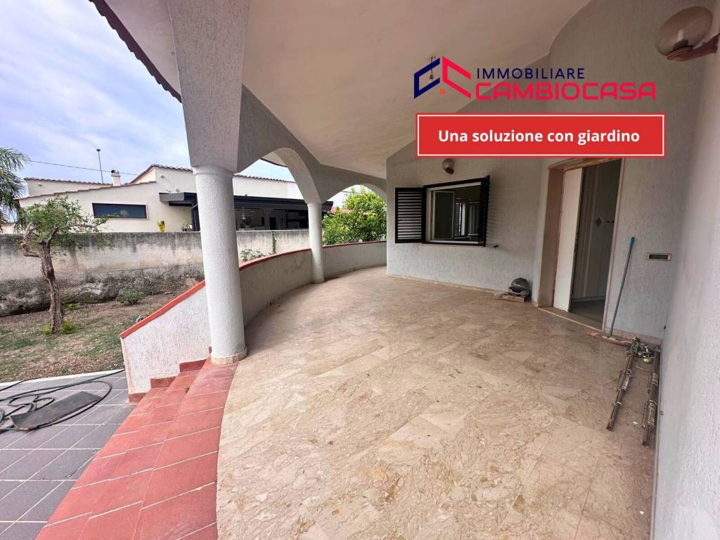 Villa a Taranto in Via Panfili, 16 - Foto 2