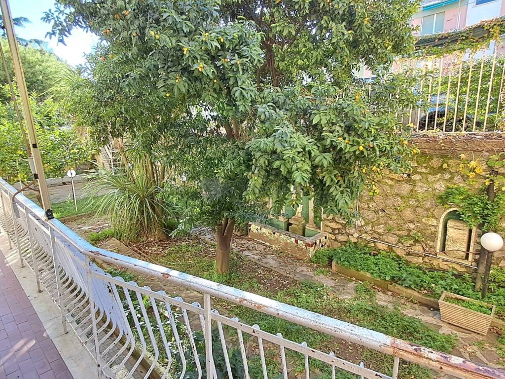 Appartamento a Genova in Via Puggia - Foto 5