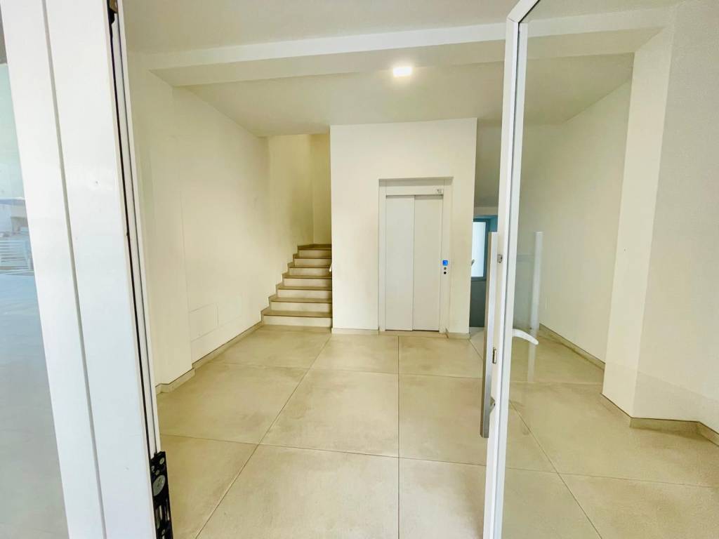Appartamento a Bari in Via Gioacchino Ligonzo, 14 - Foto 4