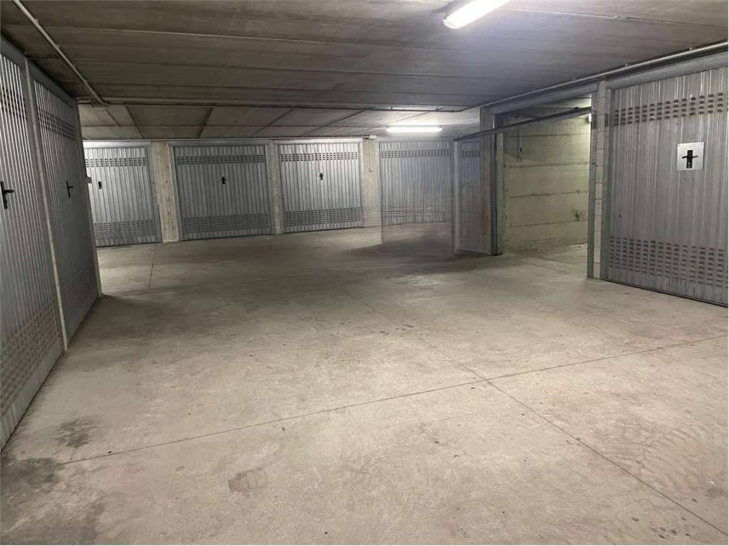 Box / garage a Paderno dugnano in via due giugno , 8 - Foto 5