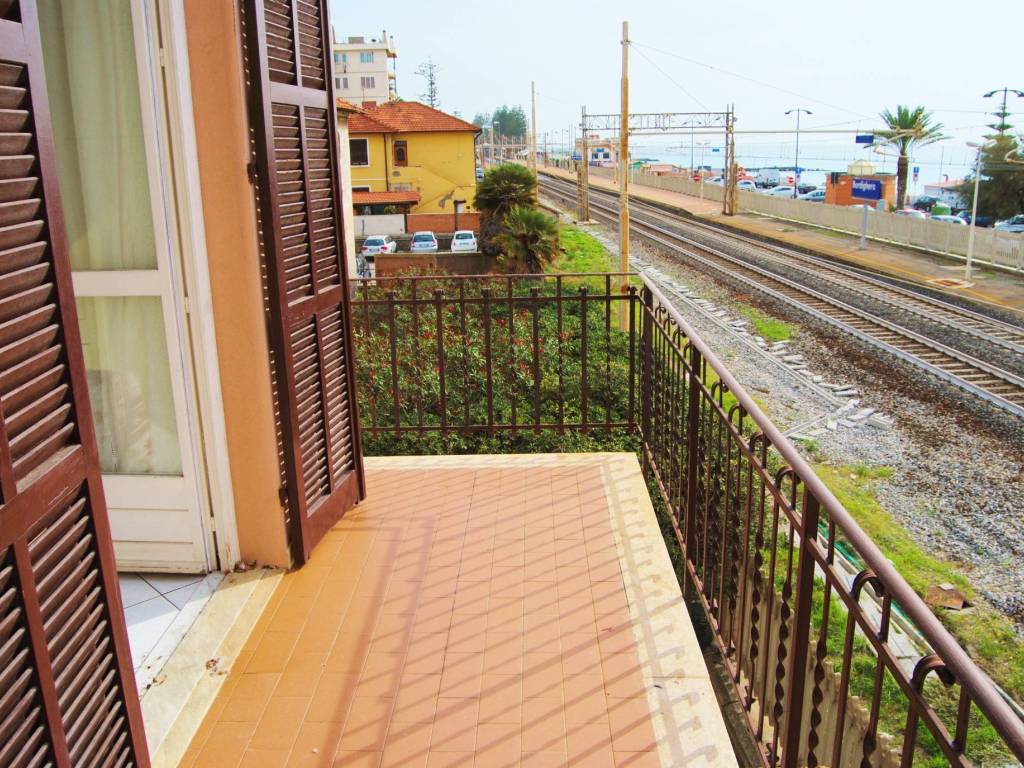 Appartamento a Bordighera in Via Montello - Foto 2