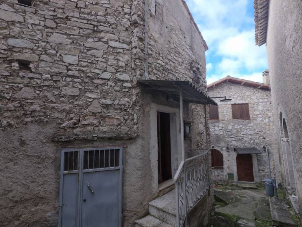 Casa indipendente a Scheggino in Strada Comunale di Monte San Vito - Foto 4