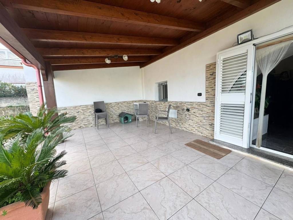 Villa a Leporano in STR. ESTERNA TALSANO, 466 - Foto 2