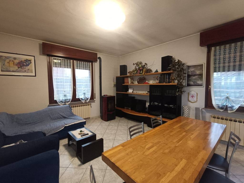 Appartamento a Corte de' frati in Via Enrico Fermi, 9 - Foto 3