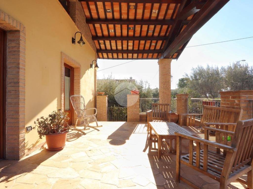 Villa a Città sant'angelo in Via della Cona, 29 - Foto 3