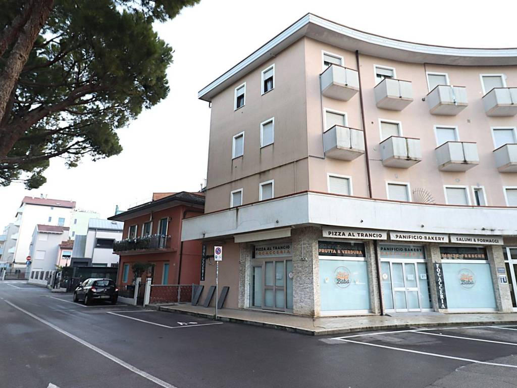Appartamento a Caorle in Piazza Padova, 3 - Foto 2