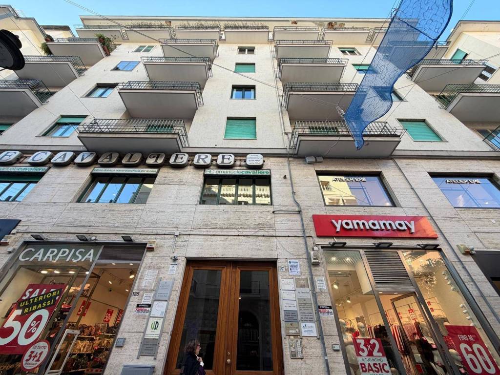 Appartamento a Salerno in Corso Vittorio Emanuele, 127 - Foto 2