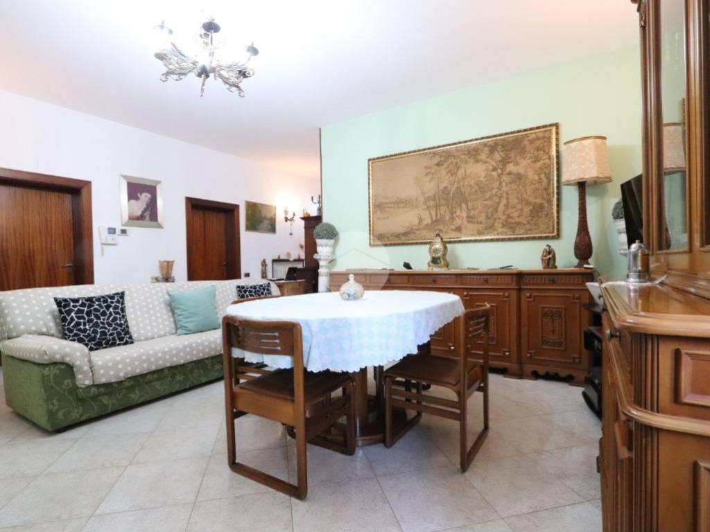 Casa indipendente a Tortoreto in Via Roma, 12 - Foto 2