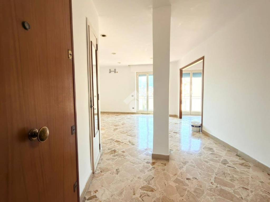 Appartamento a Palermo in Via Polizzi Generosa, 5 - Foto 2