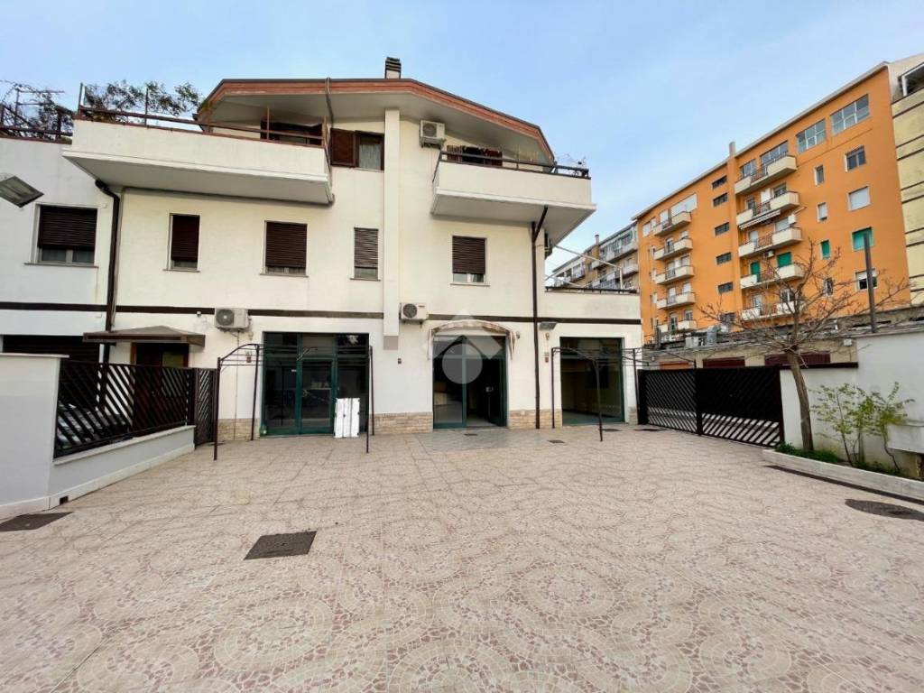 Immobile a Pescara in Viale G. Marconi, 224 - Foto 4