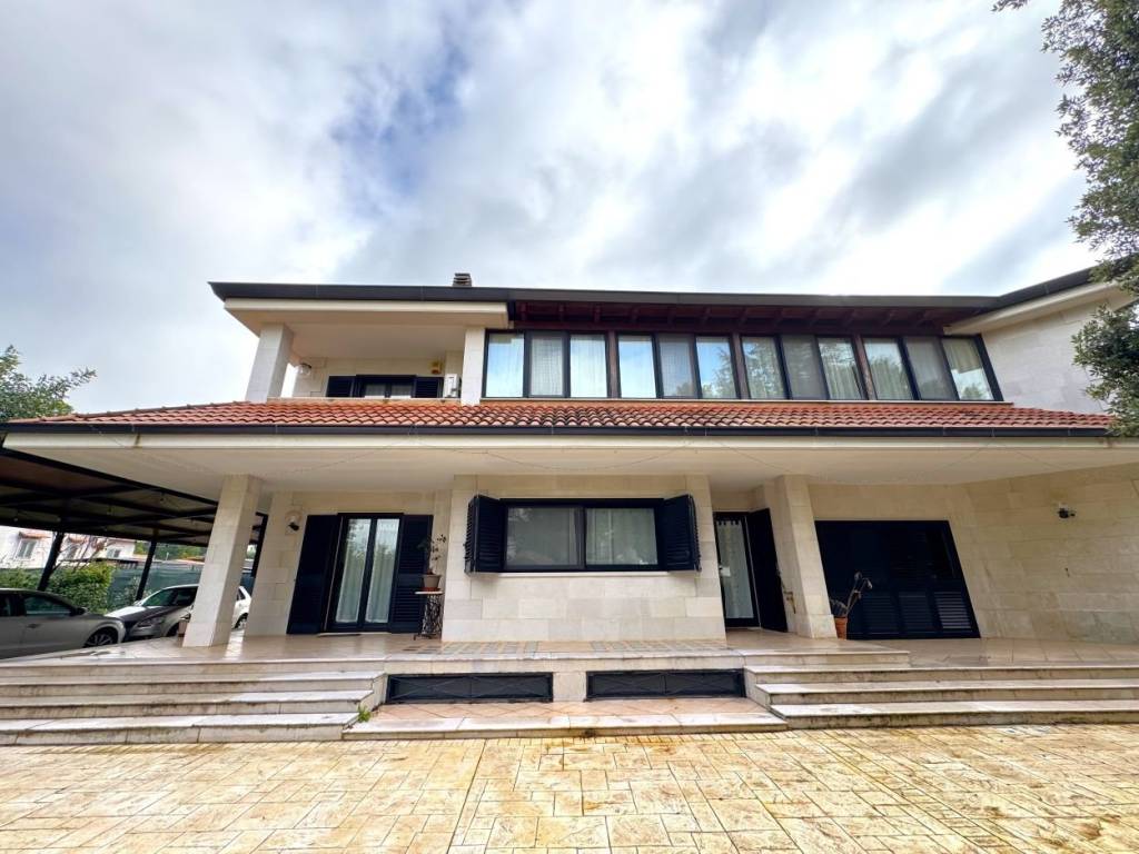 Villa a Corato in Viale dei Fiori - Foto 4