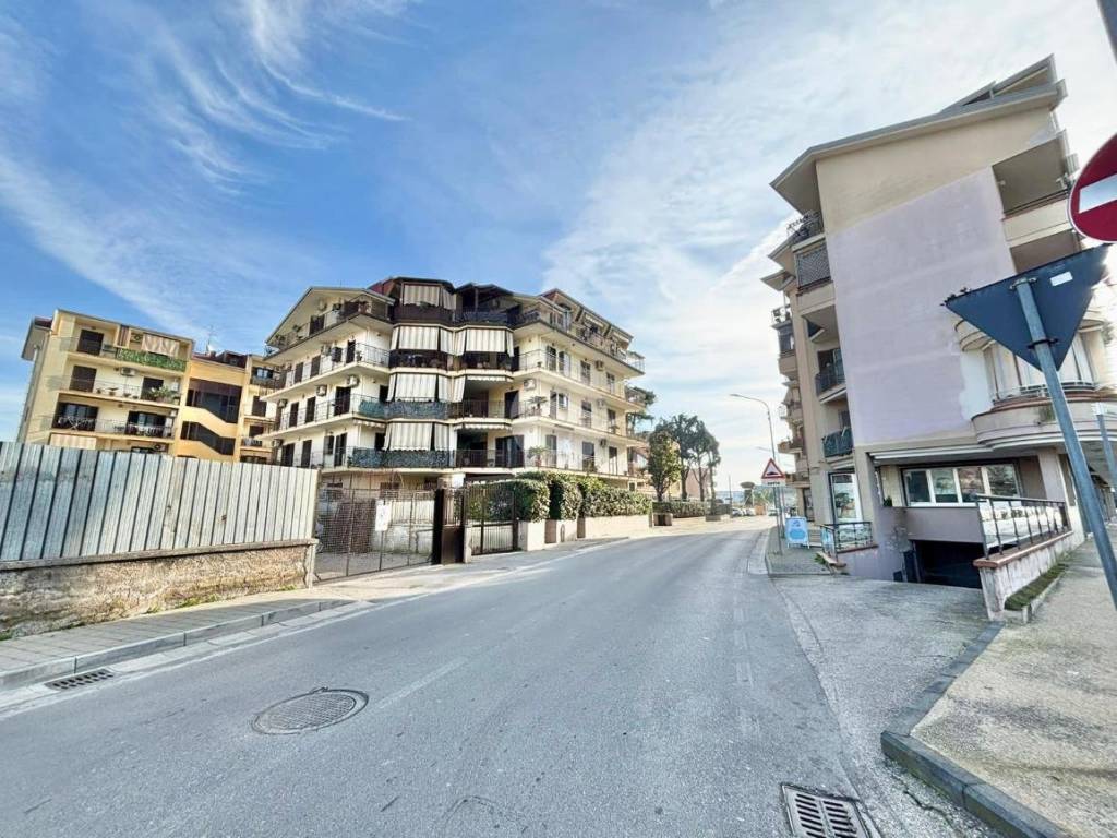 Appartamento a Acerra in VIA ALFONSO D'ARAGONA, 3 - Foto 4