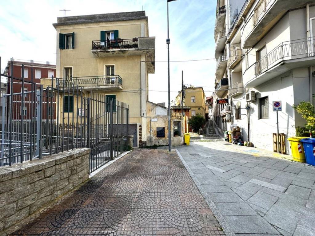 Appartamento a Nuoro in Via Delle Grazie, 5 - Foto 2